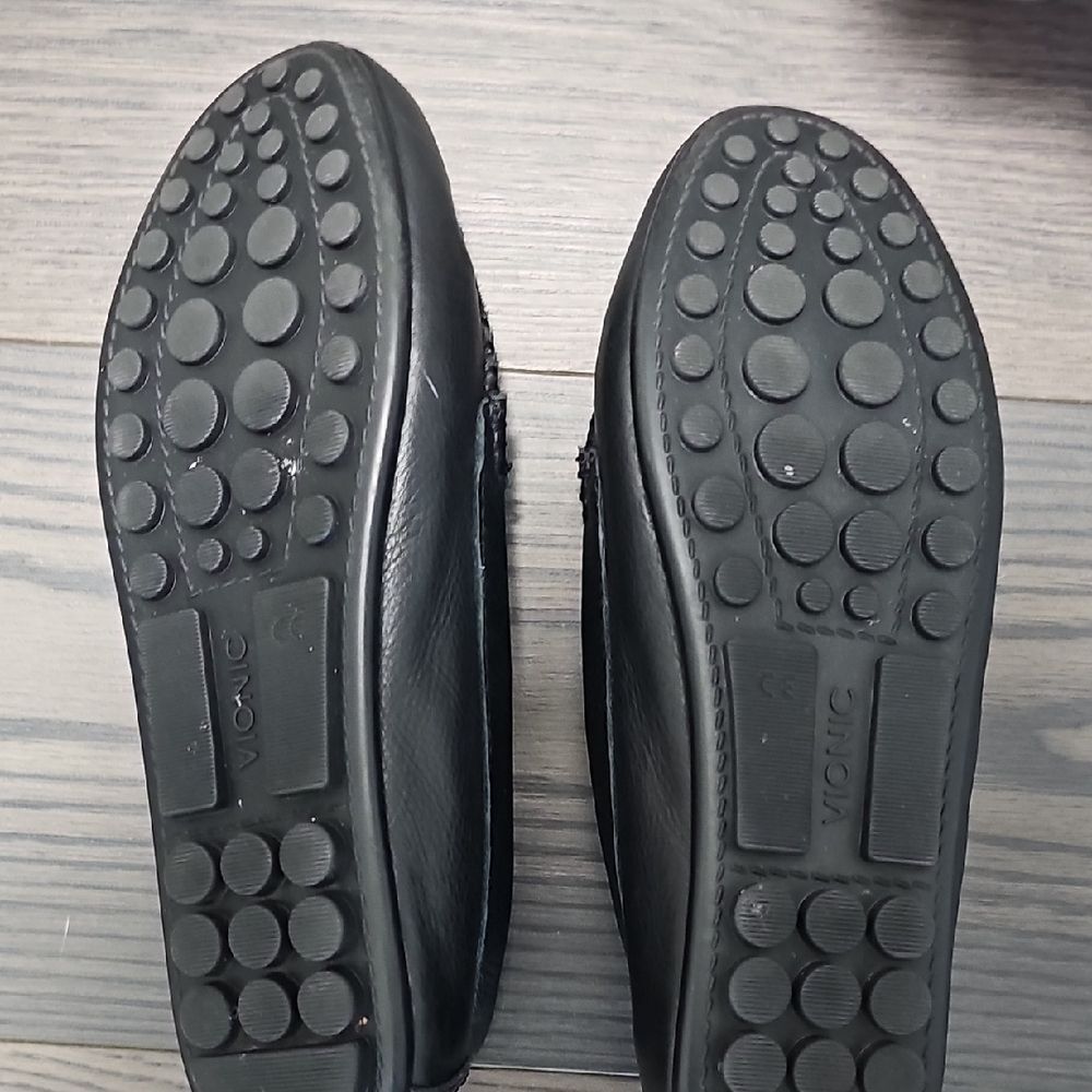 Vionic Black Leather Loafers - Picture 2 of 3